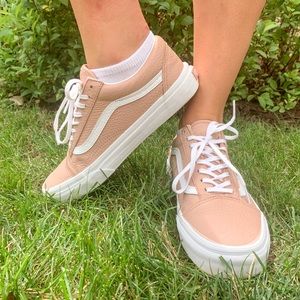 Vans Women Old Skool Leather Trainers